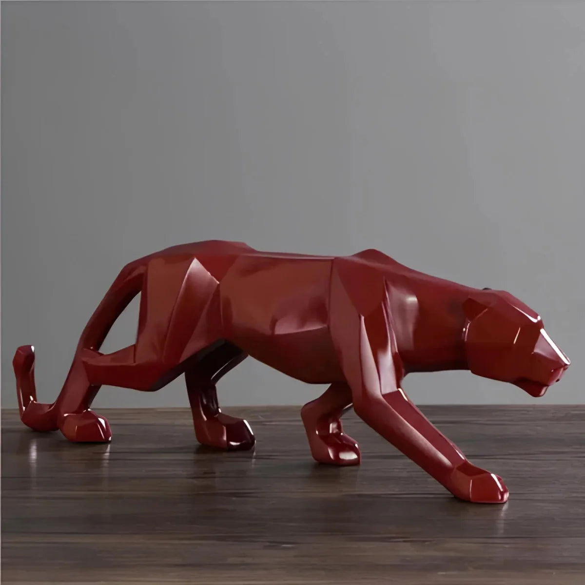 Sculpture de panthère en résine minimaliste
