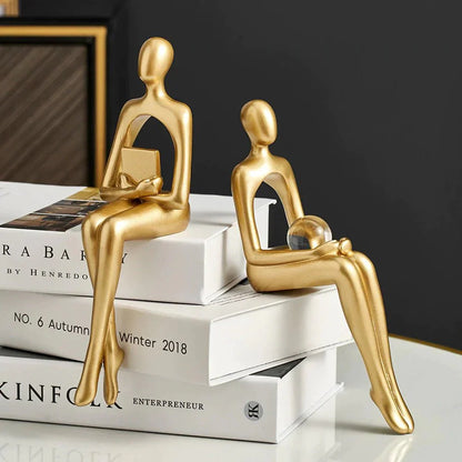 Figurines abstraites pour étagère