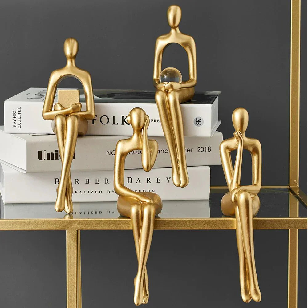 Figurines abstraites pour étagère