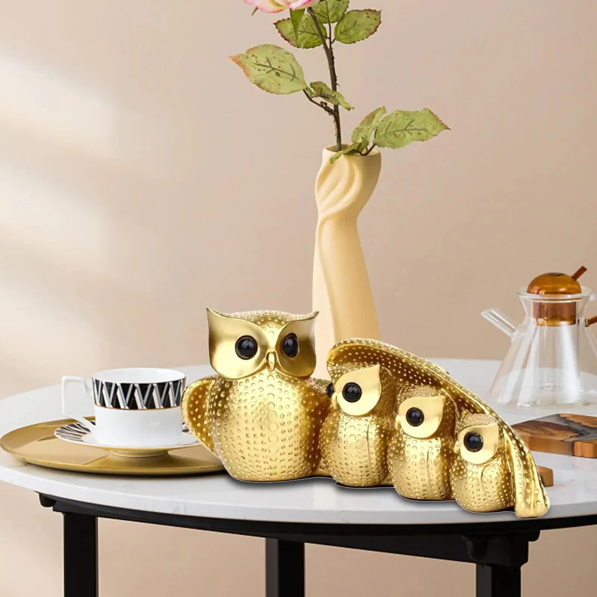 Figurine en Résine de la Famille de Chouettes Charmante – Symbole de Sagesse et d’Unité