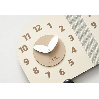 Horloge murale d’angle en bois double face – Design Noyer
