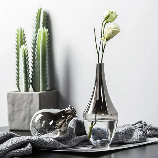 Vase Floral Élégant – Design Intemporel pour Espaces Modernes