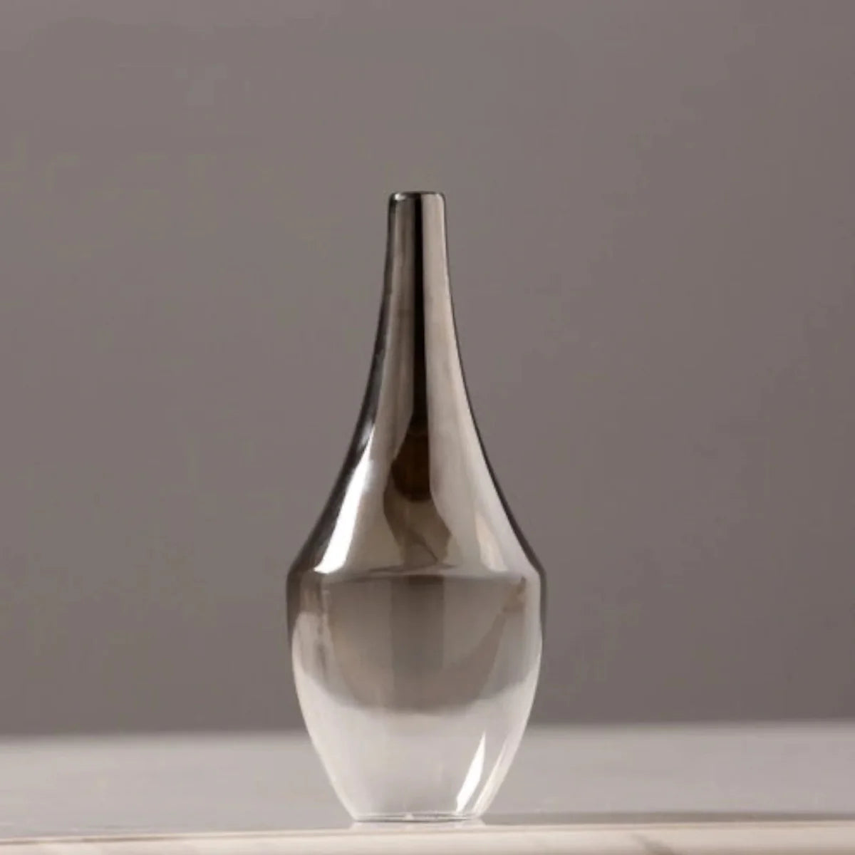 Vase Floral Élégant – Design Intemporel pour Espaces Modernes