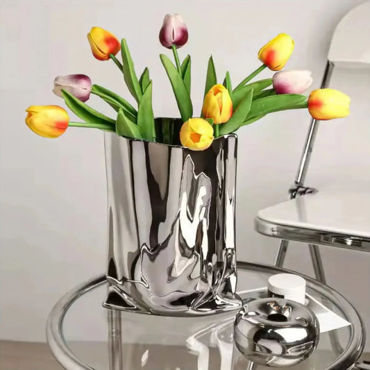 Vase Argent Liquide avec Finition Métallique