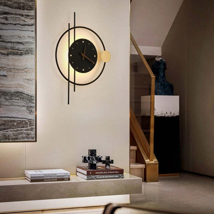 Horloge murale à cadre métallique avec rétroéclairage LED