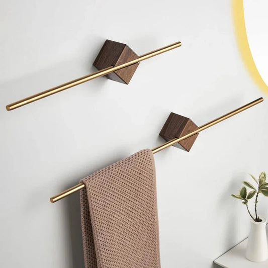 Porte-serviettes de bain minimaliste – Accents en laiton, bois et acrylique