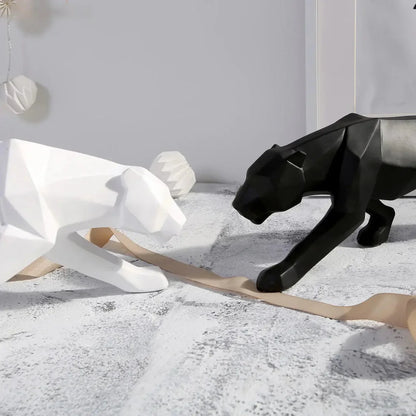 Sculpture de panthère en résine minimaliste