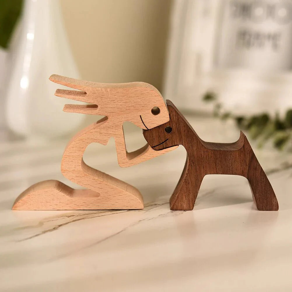 Sculptures de chiens nordiques en bois