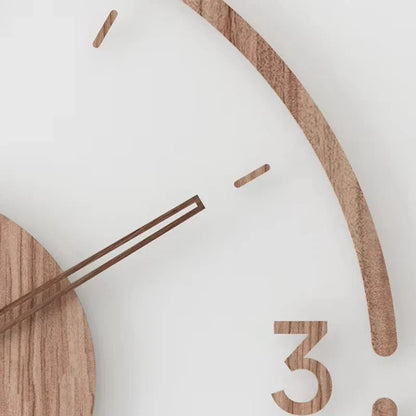 NordWood - Horloge murale en bois scandinave