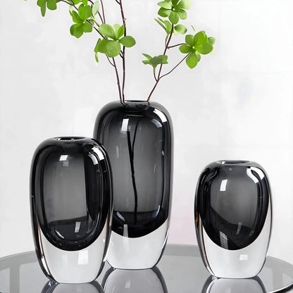 Vase en Cristal Radieux pour Espaces Sophistiqués