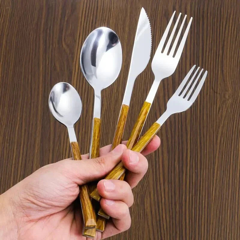 Service de couverts en acier inoxydable avec manche en bois
