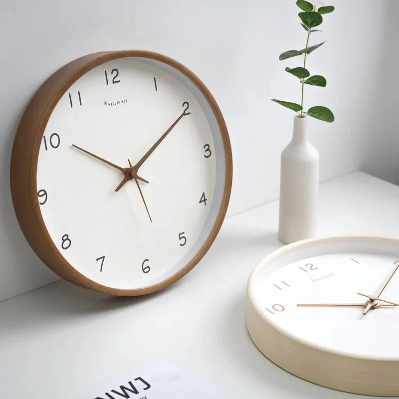 TimelessWood – Horloge murale analogique en bois massif au design minimaliste