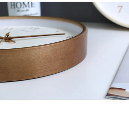 TimelessWood – Horloge murale analogique en bois massif au design minimaliste