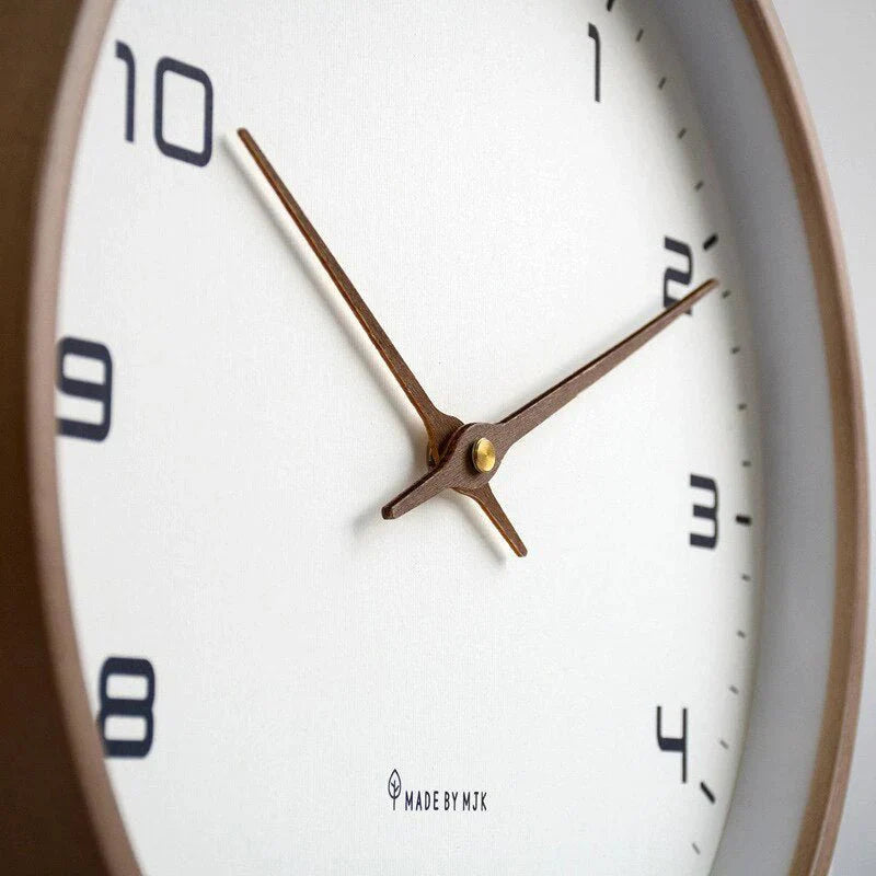 Horloge murale en bois – Design scandinave minimaliste